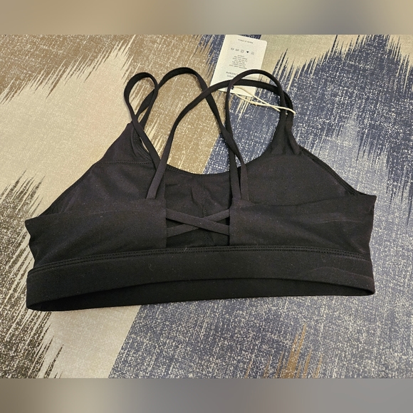 MAXBEE Padded Sports Bra with Crisscross Back - Picture 4 of 7